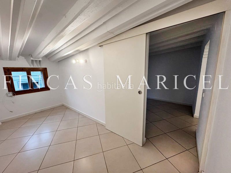 Foto 05c5804b-badb-4059-a81a-f21e75fc3585. Pis a Raval Barcelona