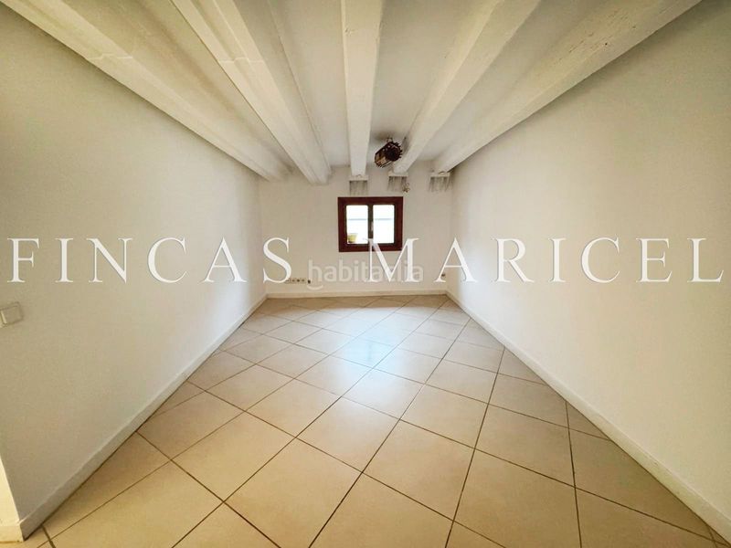 Foto 06b3f6d7-41bd-43c3-b374-657a76589c6f. Pis a Raval Barcelona