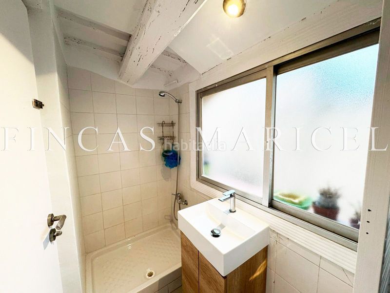 Foto 8e0d9b71-512e-4392-ab0e-c39757b91a87. Pis a Raval Barcelona