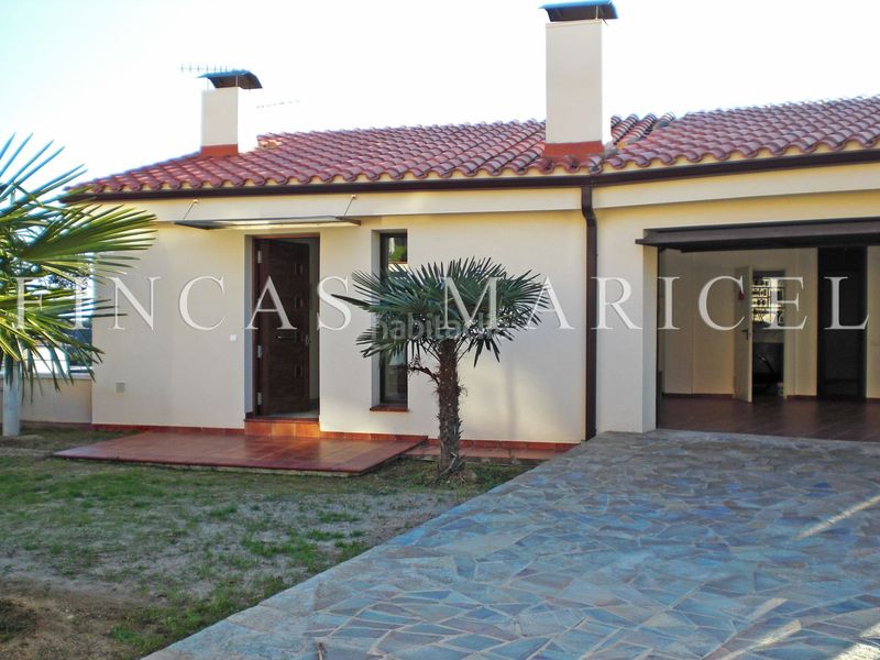 Foto 276805b3-32a2-48c2-82a5-054e437f4da2. Casa amb calefacció piscina a Levantina - Montgavina - Quintmar Sitges