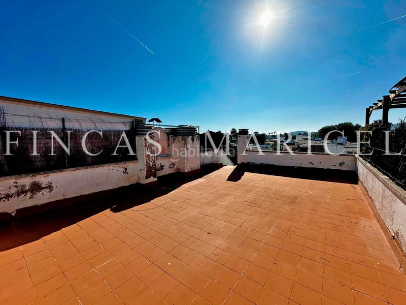 Foto 0159668f-8bf6-4eac-926a-74b54e822ed6. Àtic amb calefacció piscina a Can Girona - Terramar - Vinyet Sitges