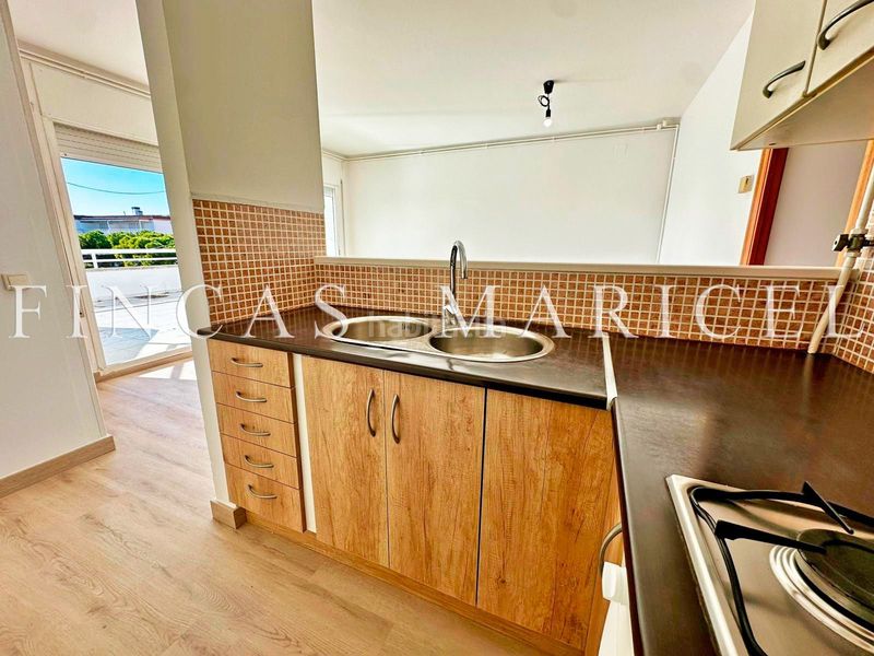 Foto 0e30acf4-d1cf-41f9-a0c2-e54e0e5bcd1a. Àtic amb calefacció piscina a Can Girona - Terramar - Vinyet Sitges