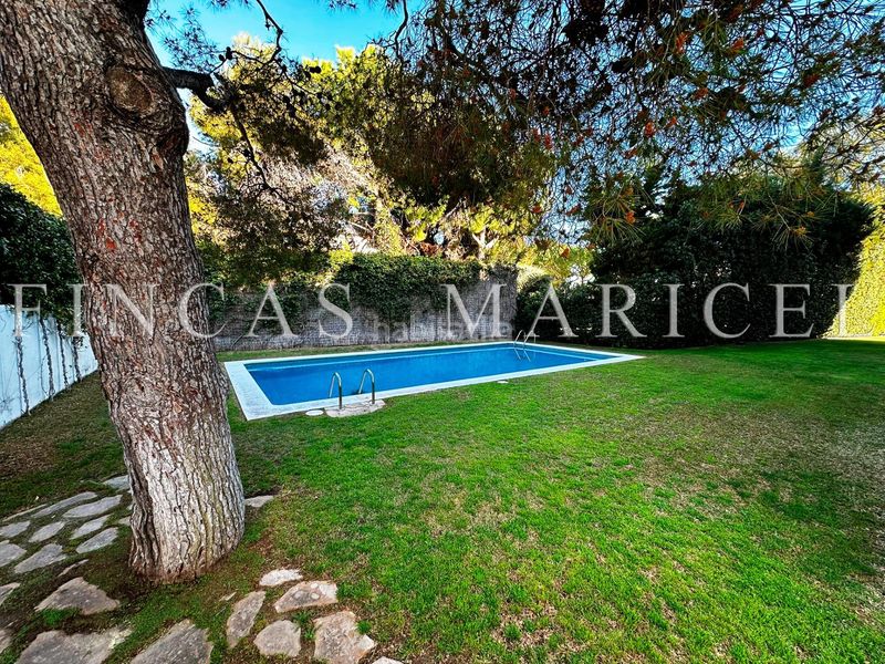 Foto 5244d810-63aa-4841-9e11-3dc697cf77a3. Àtic amb calefacció piscina a Can Girona - Terramar - Vinyet Sitges