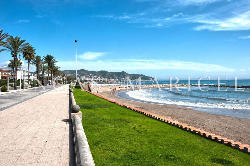 Foto ce743250-7daf-4bc7-8d3c-8c34c972077f. Xalet amb piscina a Can Girona - Terramar - Vinyet Sitges