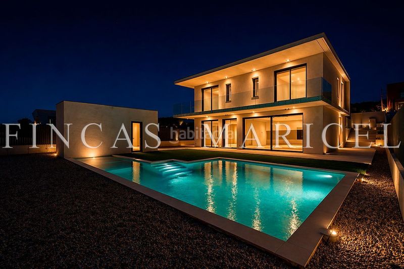 Foto 08b044e4-926f-4550-8410-2c56e8148a33. Casa amb calefacció aparcament piscina a La Plana Sitges