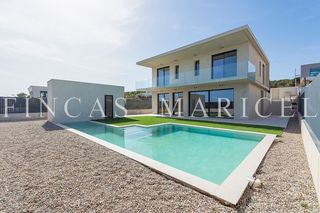 Casa a La Plana. Exclusivo chalet en la plana oeste  sitges