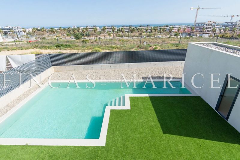 Foto e9fb40e8-3917-4300-8662-a207516c8269. Casa amb calefacció piscina a La Plana Sitges