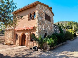Maison à Nou Vendrell. Finca rústica en el vendrell