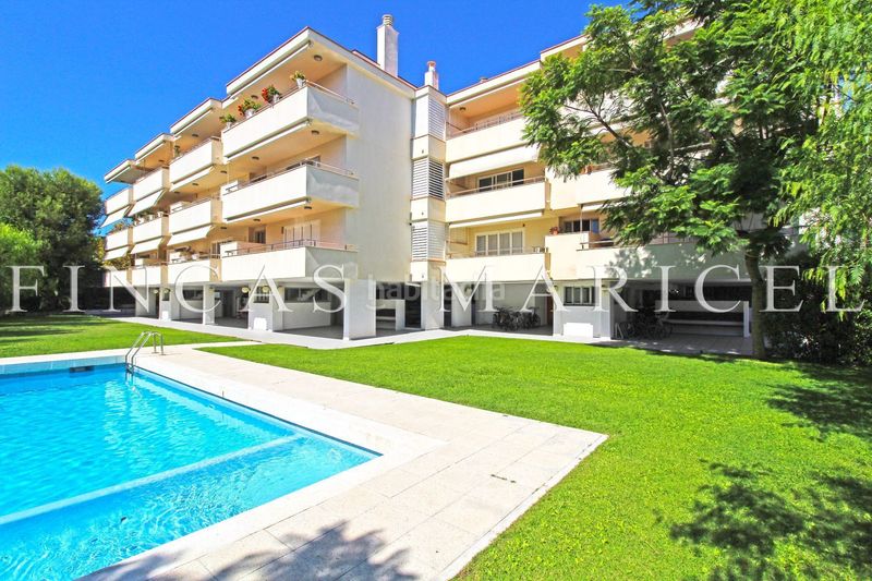 Foto 4f096333-d291-46c3-ba64-3ecafae94dc4. Pis amb calefacció aparcament piscina a Can Girona - Terramar - Vinyet Sitges