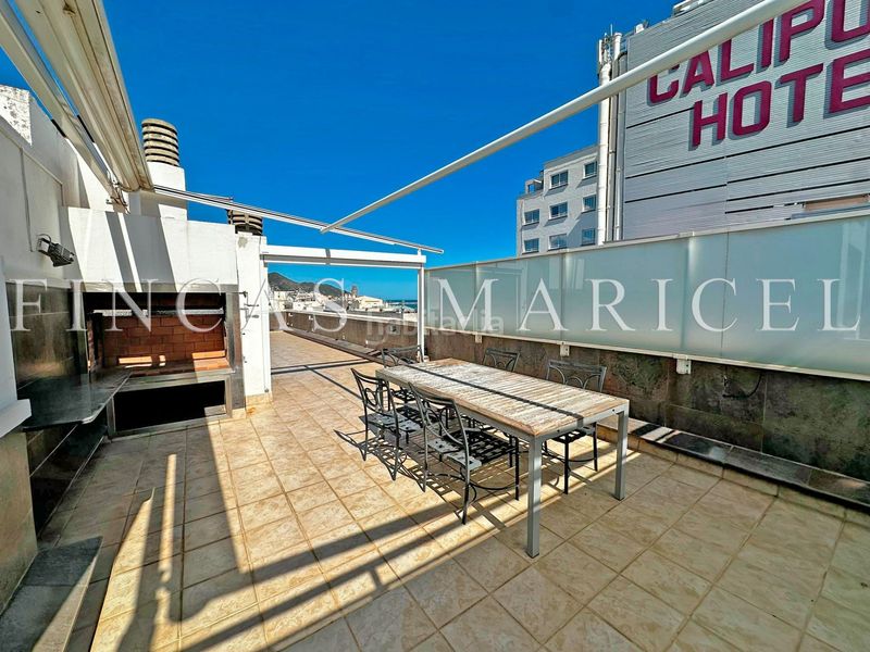 Foto f1707186-95c3-4bc6-80fe-b7a70919f985. Àtic amb calefacció piscina a Centre Sitges
