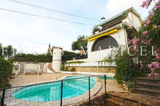 Casa en Vallpineda-Santa Bàrbara. Encantadora casa en vallpineda  sitges