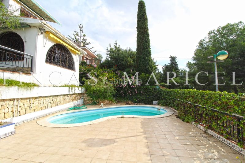 Foto f28d30b8-7df4-488b-8895-623defab90da. Casa amb calefacció piscina a Vallpineda-Santa Bàrbara Sitges