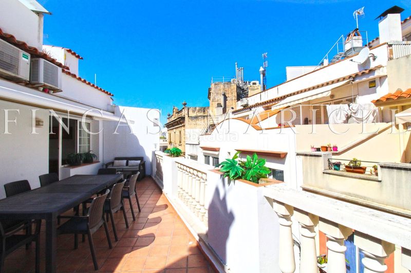 Foto 1d2dcbe2-3551-46ae-a7ba-0273c7fe767f. Àtic a Centre Sitges
