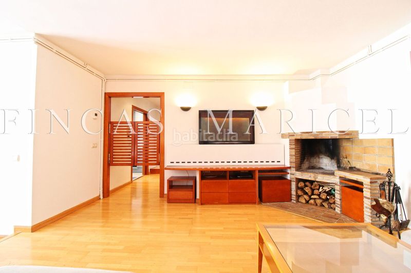 Foto b402811d-9845-42ce-89f9-e338a27383f0. Àtic a Centre Sitges