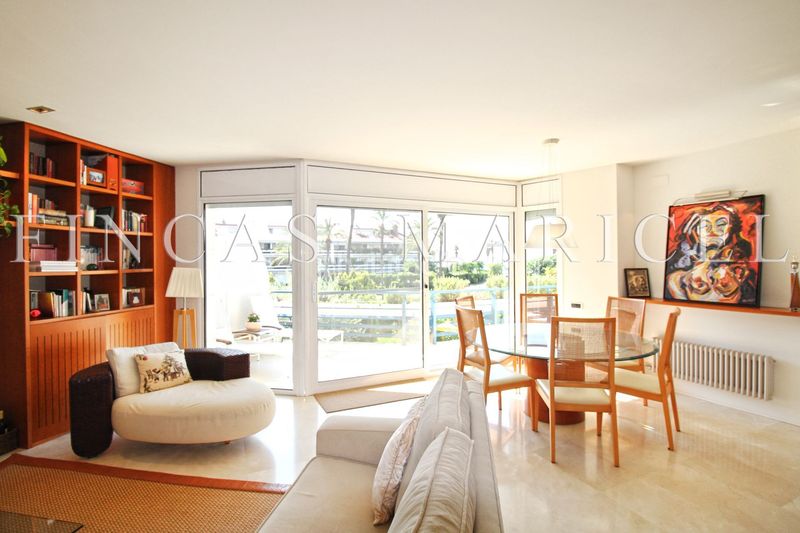 Foto bdec23e4-90c2-4135-af94-68d559ef8782. Pis amb calefacció aparcament piscina a Can Girona - Terramar - Vinyet Sitges