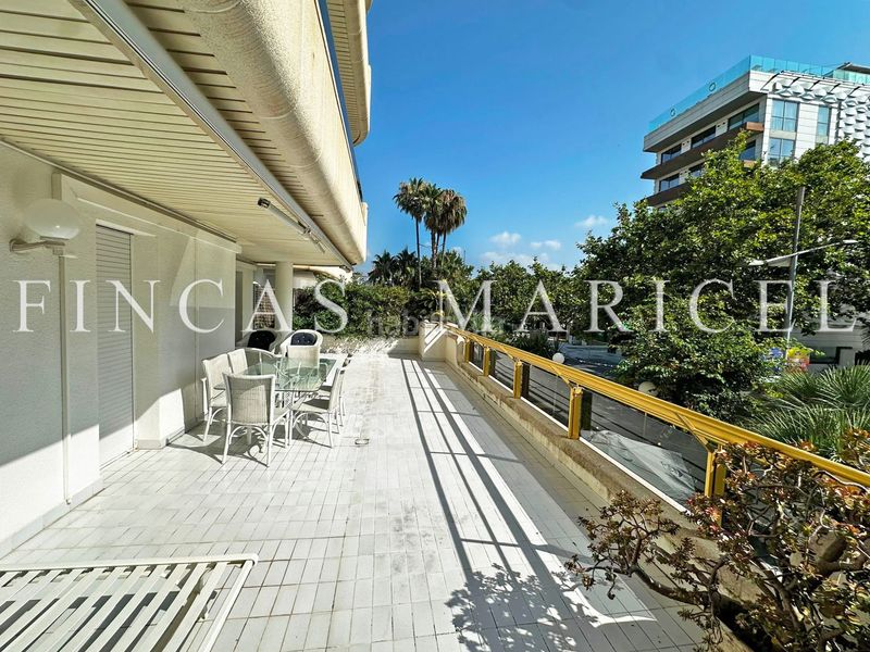 Foto d92322a8-f1f0-40c7-8c75-feb9c00b7dba. Pis amb calefacció aparcament piscina a Can Girona - Terramar - Vinyet Sitges