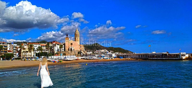 Foto ad462484-1c0f-40f0-9f09-75d707c01a9e. Pis 63m<sup>2</sup> amb calefacció aparcament a Centre Sitges