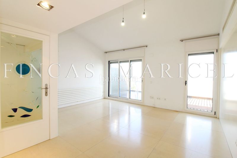 Foto a300bd69-475c-4498-8760-6f74e634033a. Àtic amb calefacció aparcament a Aiguadolç - Sant Sebastià Sitges