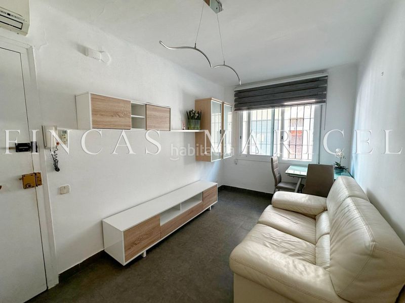 Foto f1521496-5d49-496c-a31a-568c068b82cb. Pis a Els Molins - Pins Vens Sitges