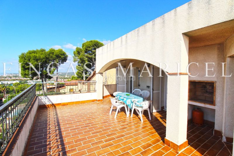 Foto 7c612584-f62c-45ee-bbe3-1f3086d923e2. Casa amb aparcament a Bellamar Calafell