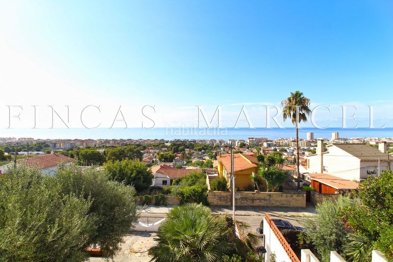 Foto e24b3f39-5ab0-4ce6-969c-0e0e673a0cdc. Casa amb aparcament a Bellamar Calafell