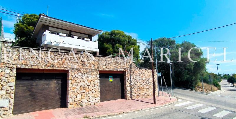Foto 36fb63ef-16f6-45a5-b481-2511fde4aa29. Casa amb aparcament a Bellamar Calafell