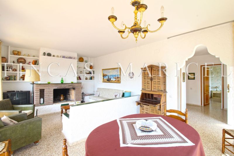 Foto 99c38861-35f8-4c5a-8eb1-86630adb36a9. Casa amb aparcament a Bellamar Calafell