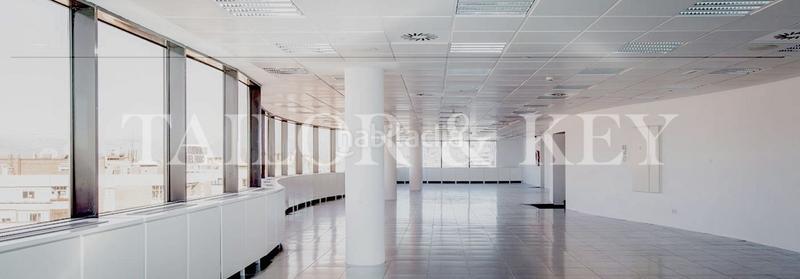 Foto b98c6197-5f46-472e-8ee5-92346f5d33b6. Lloguer oficina amb calefacció a Cuatro Caminos - Azca Madrid