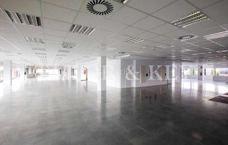 Foto 8470c248-f0ee-4a3c-ab3b-0f44c9bd7bb5. Location bureau avec chauffage dans Parque Empresarial La Moraleja