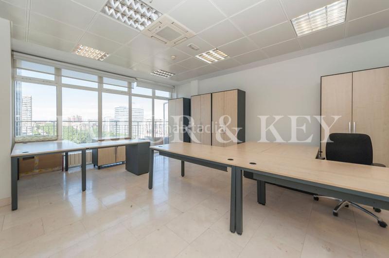 Foto 31f3d16b-d050-4757-8749-b57e15922972. Büro in El Viso Madrid