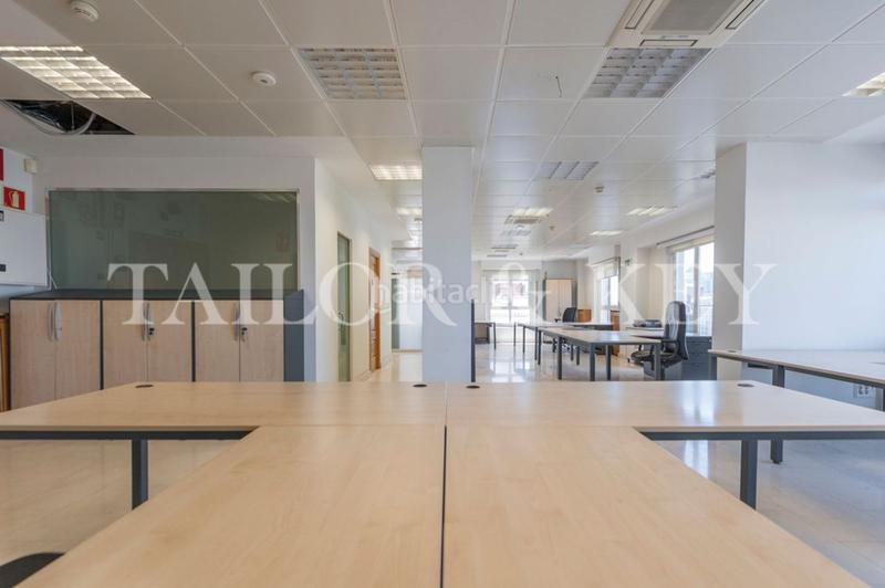 Foto a6052b23-6e55-40b2-b8f0-e5e496ae956b. Büro in El Viso Madrid