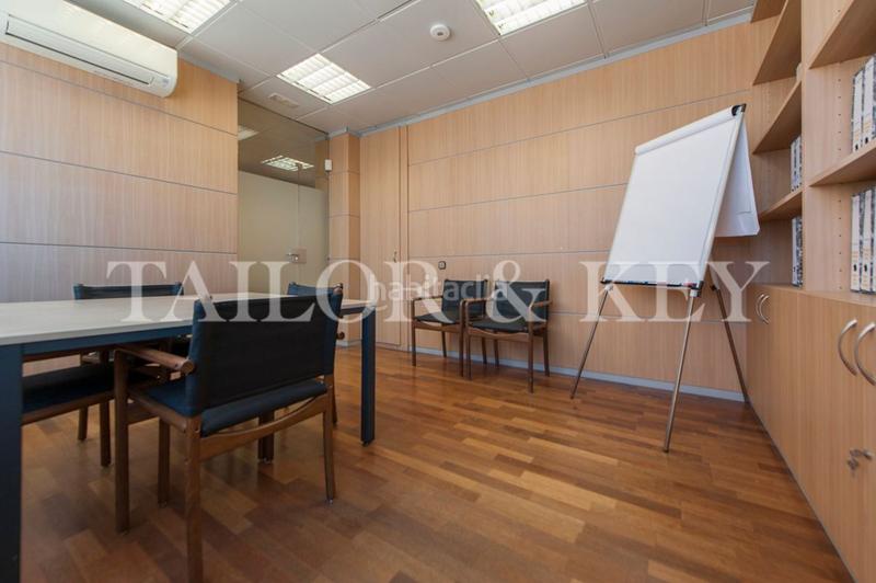 Foto 934b2444-7b8b-4d6c-8203-6d7a07a64abd. Office space in El Viso Madrid