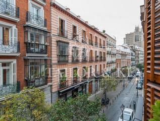 Local Comercial en Calle de San Bernardo