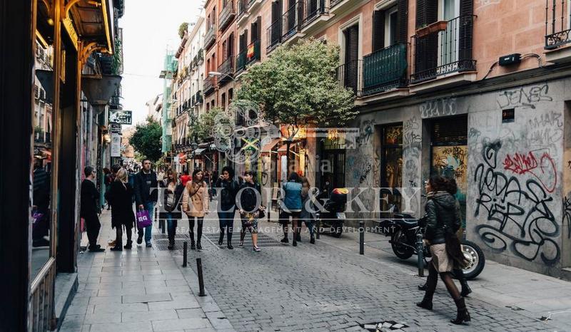 Foto c47d9c9f-52b7-4f3e-9fc2-d889ca231b15. Local comercial a Universidad-Malasaña Madrid