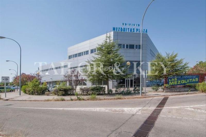 Foto 550c75a9-c133-4fb6-86a7-d8506c046862. Business premise in San Isidro Getafe