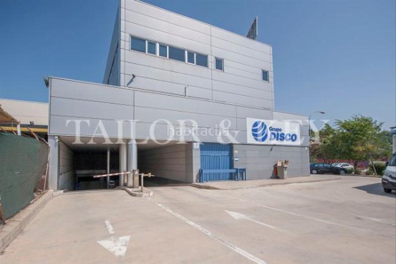 Foto 37a27b8a-e6ca-46d6-92f7-df05005fe888. Local commercial dans San Isidro Getafe