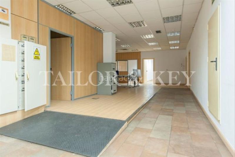 Foto 528698c8-bef2-49df-aa8a-43114857133b. Locale commerciale in San Isidro Getafe