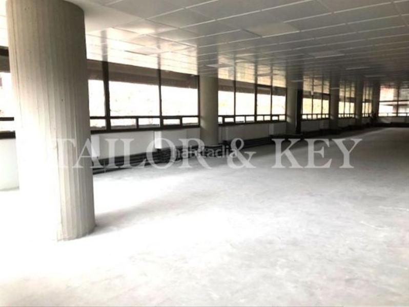 Foto 8295a13a-bf42-4ad4-a935-49d69326e6fb. Rent office space in Recoletos Madrid