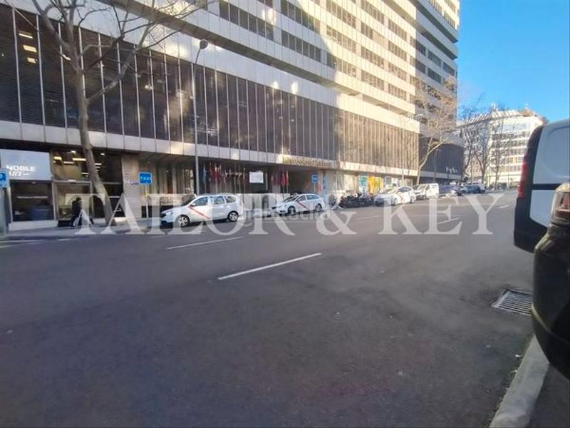 Foto 0e909846-698f-40be-b5e1-8f0ce4752536. Lloguer oficina amb calefacció a Castillejos-Cuzco Madrid