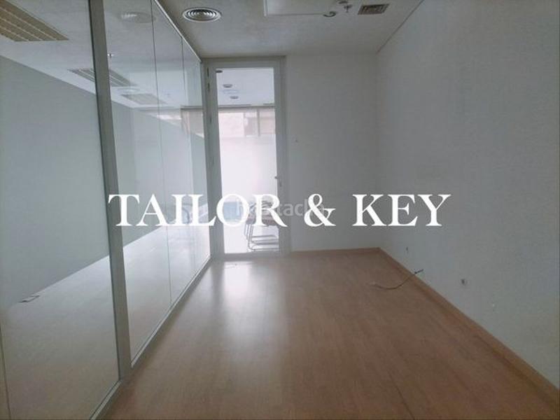 Foto abce26d8-b287-43c1-bca4-f97658b000f5. Lloguer oficina amb calefacció a Castillejos-Cuzco Madrid