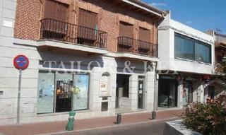 Local commercial  Plaza del pueblo