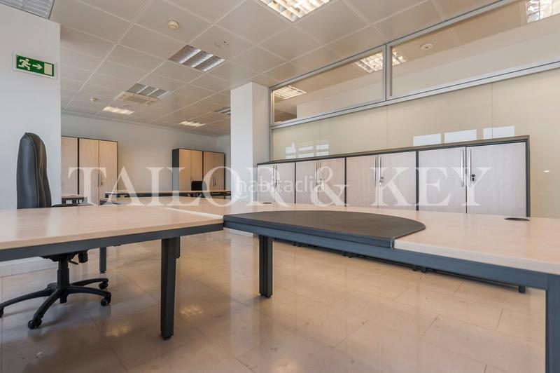 Foto dfa49796-3d46-4c3c-a4d9-b615435735c6. Office space with heating in El Viso Madrid