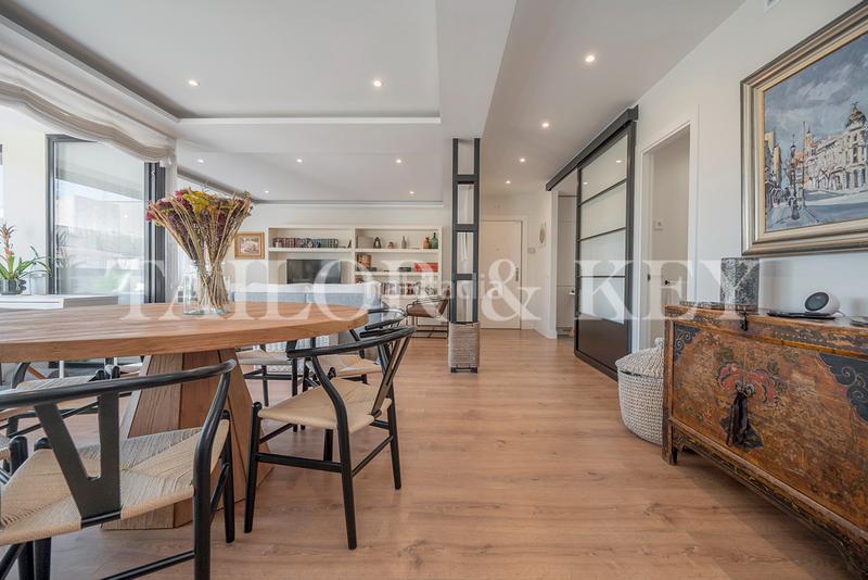 Foto 0ba60f86-16be-421f-bab0-ca6b84e714f7. Appartamento in Ríos Rosas-Nuevos Ministerios Madrid