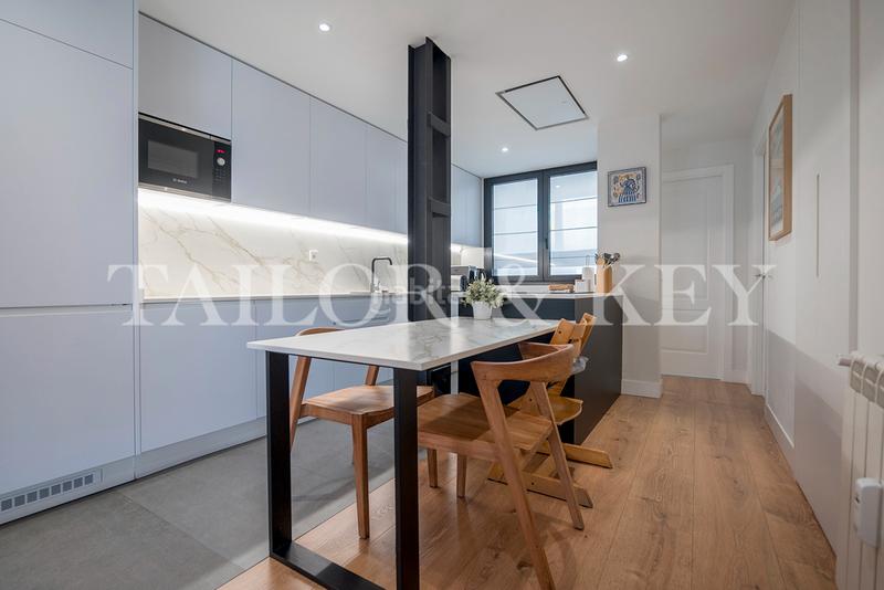 Foto 550ad668-ec49-40ef-81c8-2f036c53275a. Piso en Ríos Rosas-Nuevos Ministerios Madrid