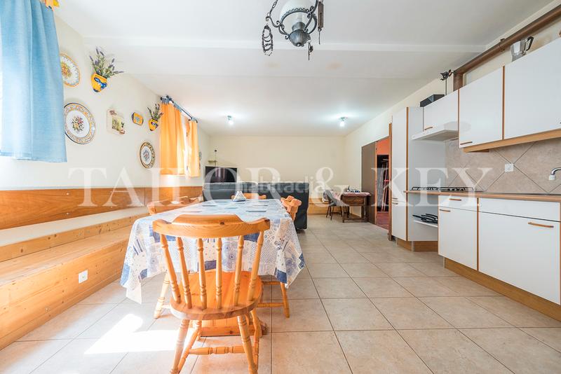 Foto 8919d601-33b5-41ca-9b51-ddf80edb416b. Chalet mit heizung parking pool in Altos de Jarama Paracuellos de Jarama