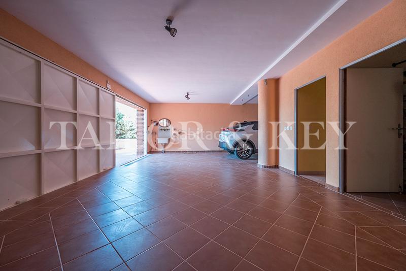 Foto d1475c54-d53f-4ad0-a88c-0a389e4ee2d3. Chalet mit heizung parking pool in Altos de Jarama Paracuellos de Jarama