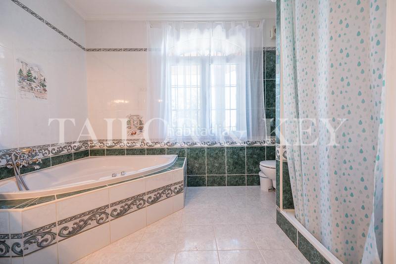 Foto 71bd2a5e-f94e-46bd-bf36-a67a5cccc376. Chalet en Altos de Jarama Paracuellos de Jarama