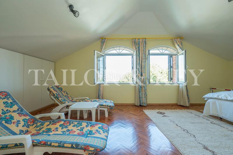 Foto e35da7f1-cc20-41bb-ad31-bf82e5365e65. Xalet amb calefacció aparcament piscina a Altos de Jarama Paracuellos de Jarama