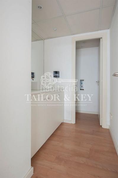 Foto 2e1b0c0b-721d-43ca-955e-7b9bb3cd5ace. Location bureau dans Cuatro Caminos - Azca Madrid