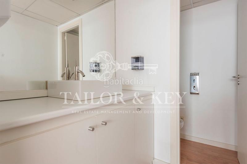 Foto 0a530776-6e30-4bbf-bf62-6ca15bb3c287. Rent office space in Cuatro Caminos - Azca Madrid